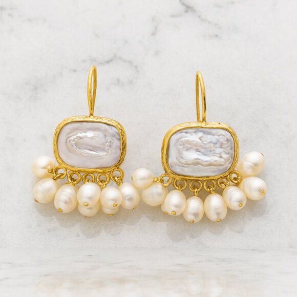 "Oceanside" Pearl Earrings - Picture 1 of 1